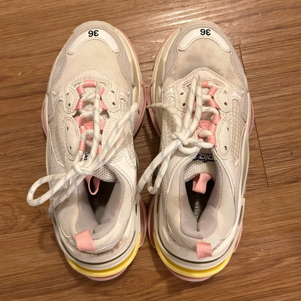 Balenciaga sneakers size 36 - Picture 4 of 6